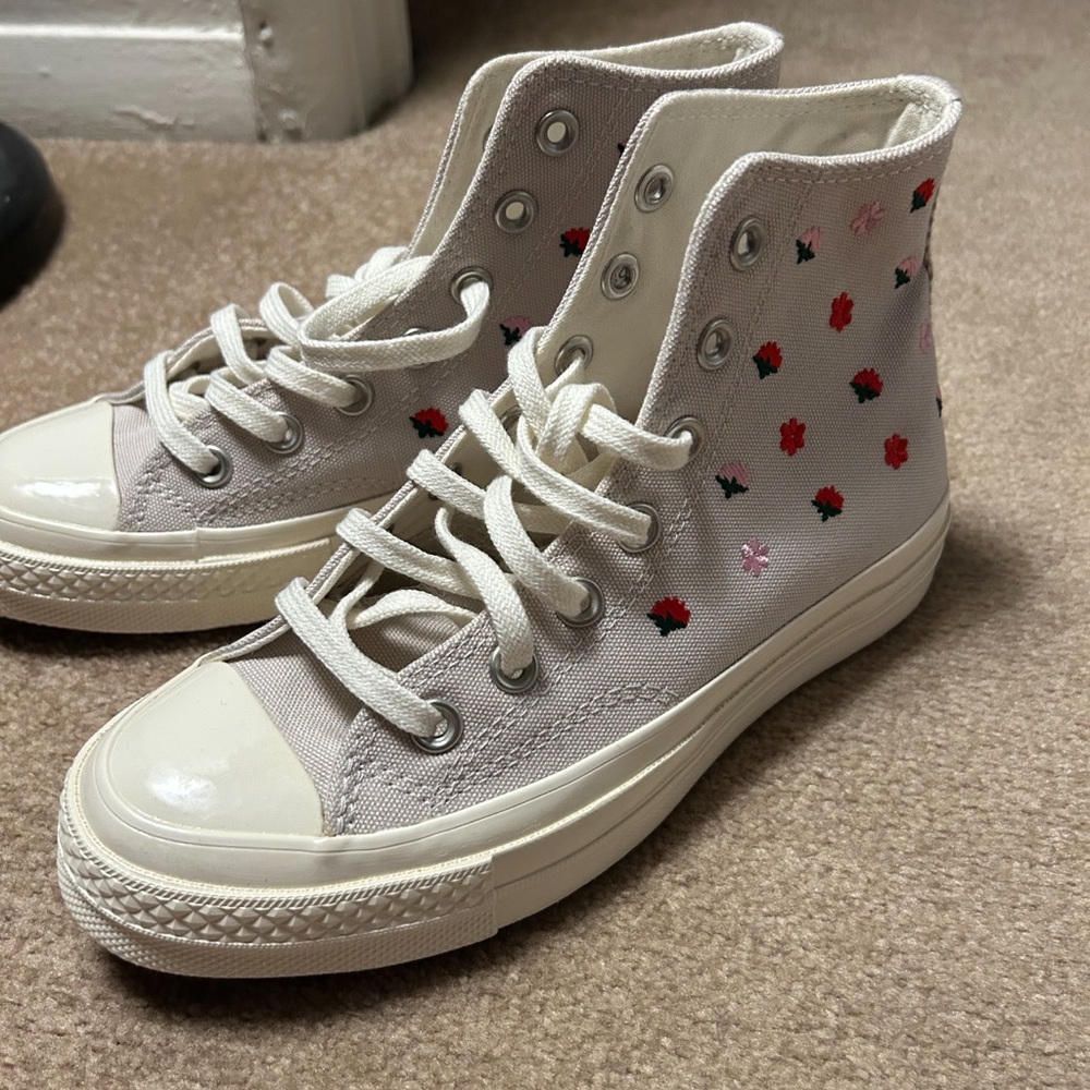 Converse Kids White High-Top Sneakers with Floral Accents